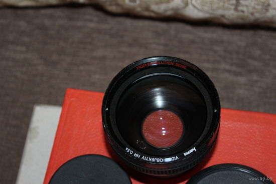 Hama Video Objektiv HR 0,5x M 52mm, крышки на зад и перед, чехол.