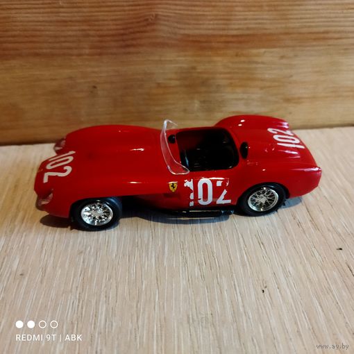 Винтаж.Модель FERRARI 250 TR.Италия.1/43.