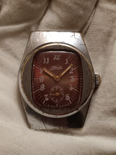 ЧАСЫ НАРУЧНЫЕ СССР ЗИМ