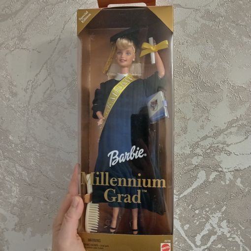 Кукла барби