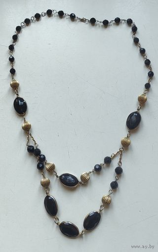 Бусы пластиковые