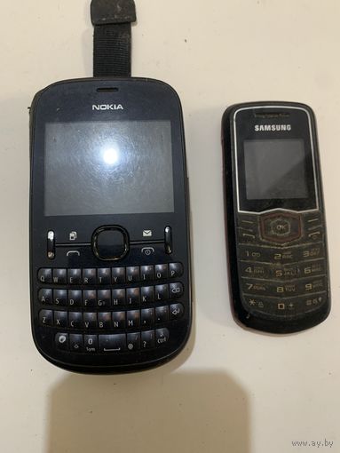 Два телефона