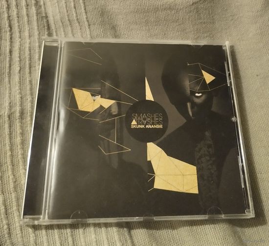 CD Skunk Anansie Smashes & Trashes (фирменный, made in Germany)