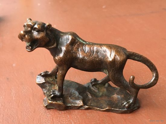 Тигр, бронза, патина