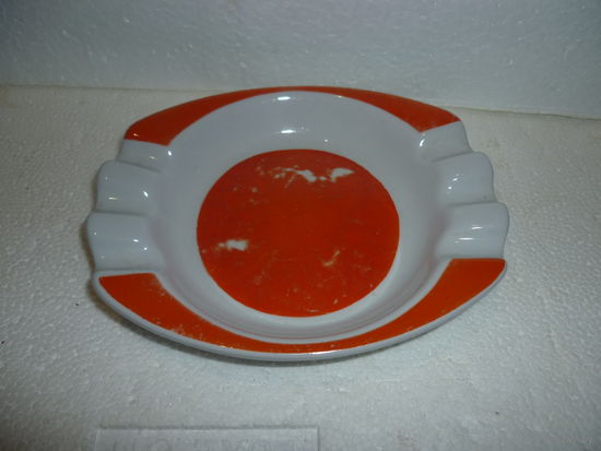 Пепельница. Фарфор. РИГА. СССР