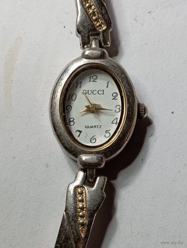 Часы кварцевые GUCCI