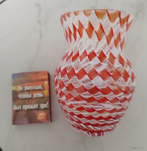 Вазочка. Толстое стекло. г. п. Березовка. Вес 257 грамм.