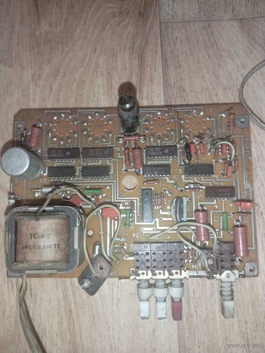 Плата с радиодеталями