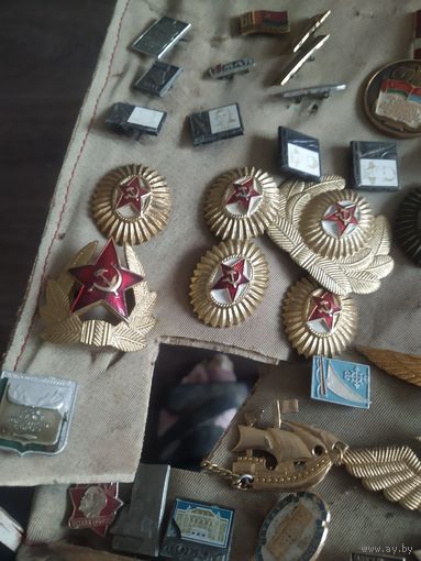 Значки военные и нетолько цена за все