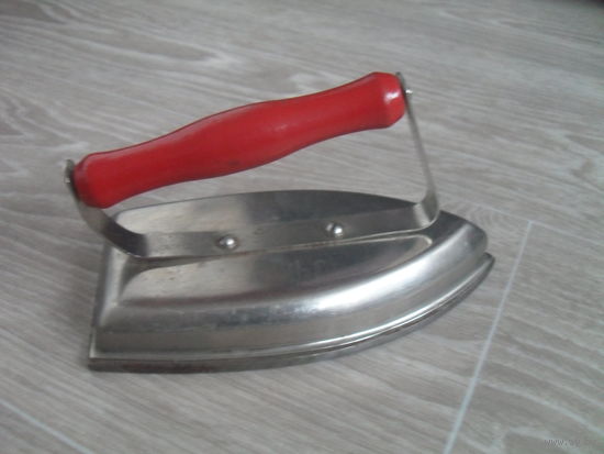 Детский утюжок.