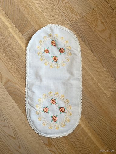 Салфетка овальная 23*45см
