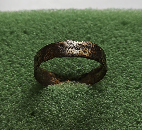 Кольцо с геометрическим орнаментом XVIIIв.  Диаметр 19мм. лот ок-7,3