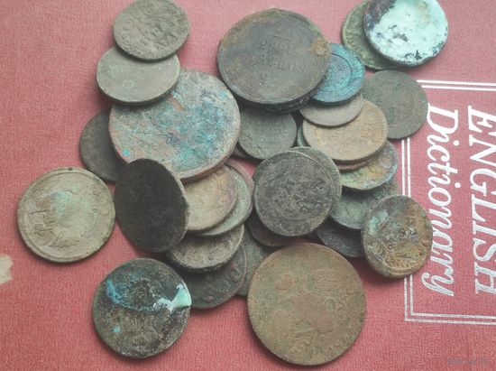 Монеты для чистки,кружков нет 35 шт.