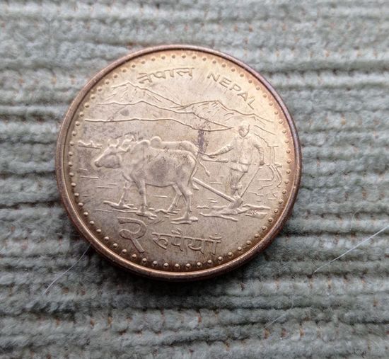 Werty71 Непал 2 рупии 2009 Землепашец Эверест