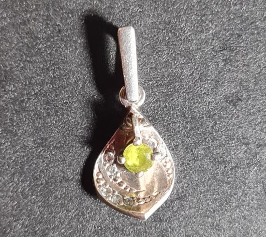 Кулон привеска с зелёным камнем серебро 925 лот #20, С РУБЛЯ! МНОГО ЛОТОВ С РУБЛЯ БЕЗ МЦ!