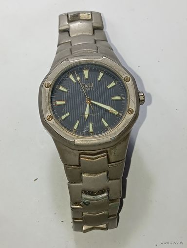 Кварцевые часы  Q&Q .