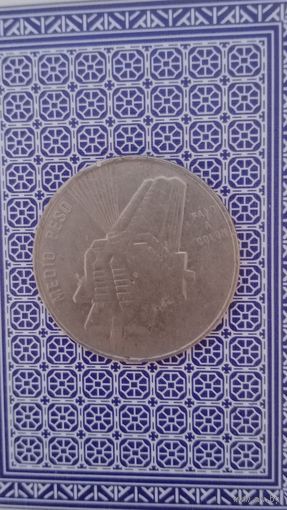 Доминикана 1/2 песо1989 маяк