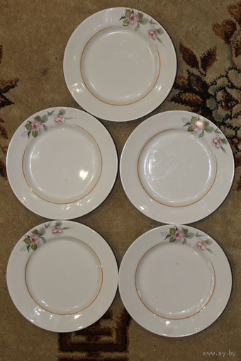 Красивые тарелочки Добруш "Яблоневый  цветок"  2 сорт