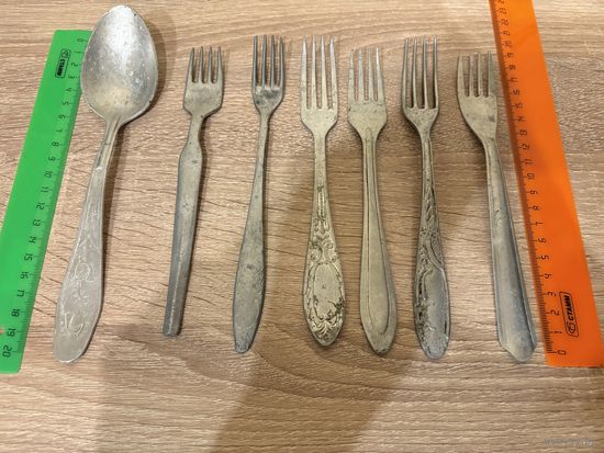 Очень старые ВИНТАЖНЫЕ ВИЛКИ необычной формы