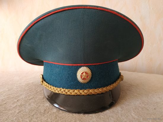 Фуражка офицерская повседневная МЧС РБ. Размер - 57.