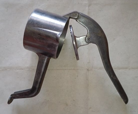 Соковыжималка ручная из СССР. Некомплект. Внимательно прочитайте описание!