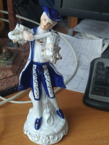 Статуэтка скрипач. Европа