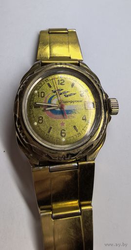 Часы Восток . Идут . С рубля без МЦ. Всё с рубля без МЦ.