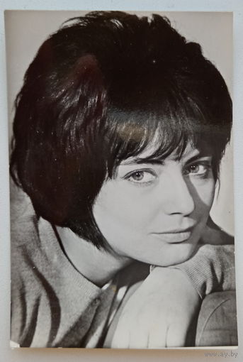Артисты. Невена Коканова. Мини. *163