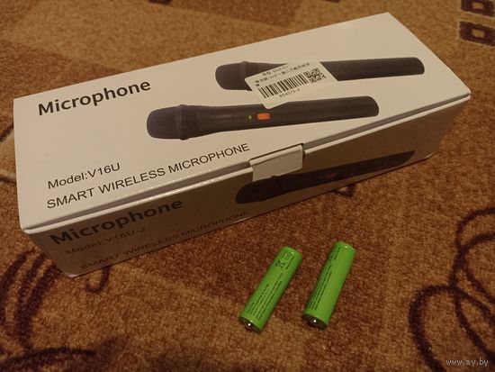 Микрофоны беспроводные два на одной базе USB и 2,5 на 6,3 джэк