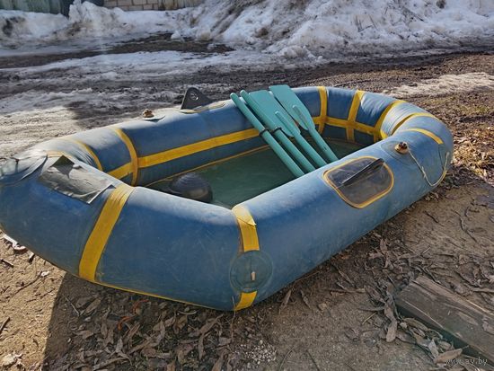 Лодка резиновая