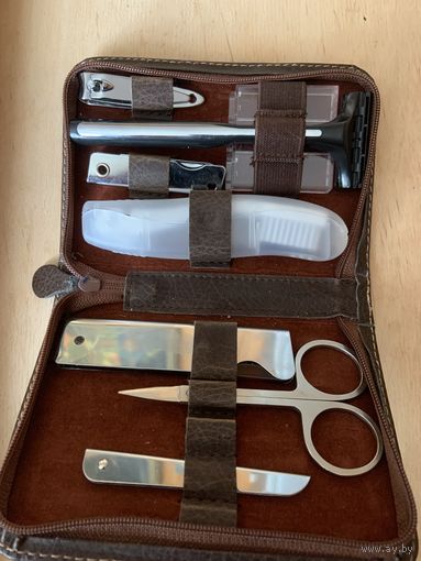 Привезённый пилотами ВТА в середине 2000-х оригинальный американский дорожный несесер известной фирмы.