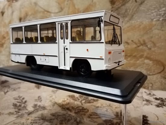 Автобус Икарус-553. ModelPro.