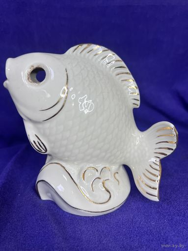 Статуэтка рыбка гдр с рубля