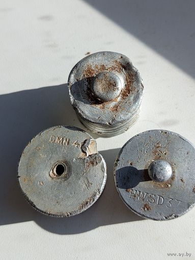 Крышки от фляг РККА и Вермахта.