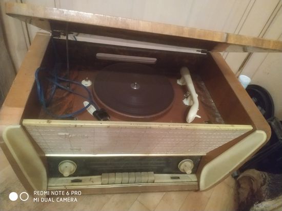 Ламповая радиола Латвия