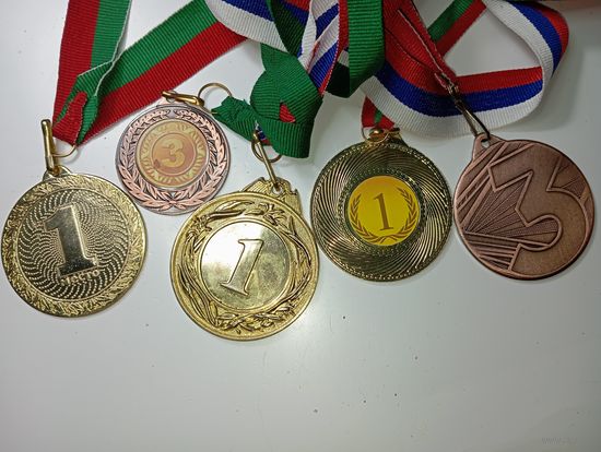 Медали спортивные .