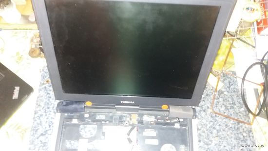 Дисплей 15'' от Toshiba Satellite 1415-S105