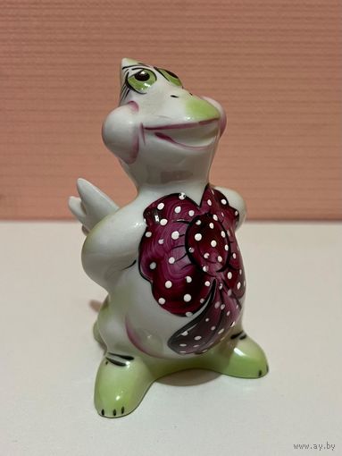 Фигурка дракон