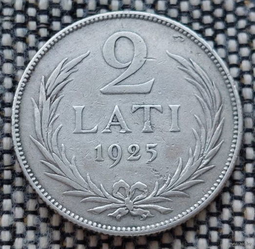 Латвия 2 лата 1925 года. Герб. Серебро! Сторгуй за свою цену, предложи обмен!