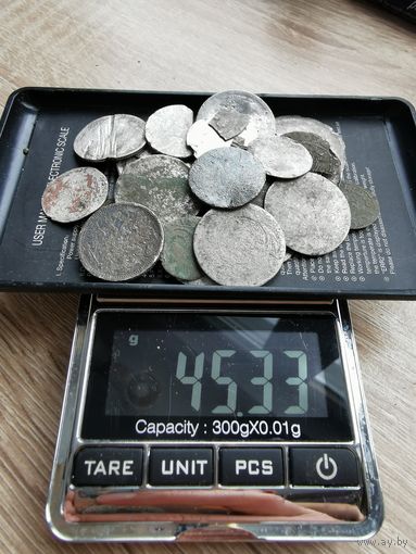 Лот (2) уставших серебряных монет, билон, серебро. С 1 рубля