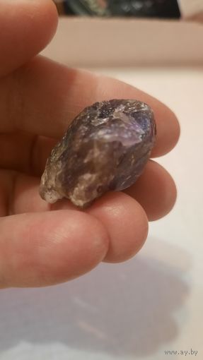 Камень аметиста, наверно с кварцитом вместе