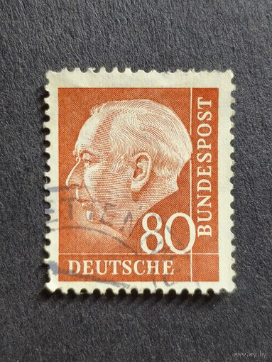 Германия 1957. Профессор Т. Хойсс - Новые размеры и цвета