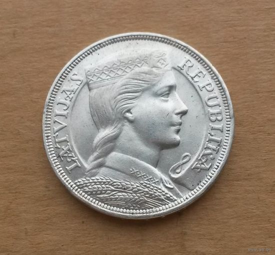 Латвия, 5 латов 1931 г., серебро 0.835