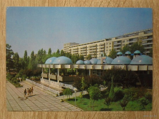 ЧИСТАЯ ОТКРЫТКА СССР. "ТАШКЕНТ. КАФЕ ГОЛУБЫЕ КУПОЛА". фото. Б. КРУЦКО. 1979 год.