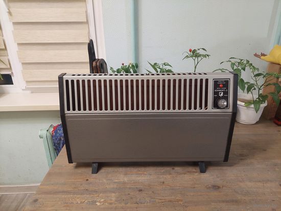 Напольный спиральный обогреватель Комфорт 3м 1.2кВт в отличном состоянии.