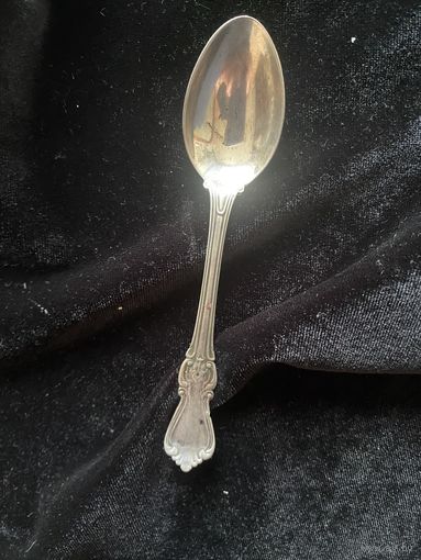 Серебряная чайная ложка,вес 16гр,длина12,5см,830пр