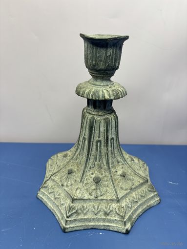 Подсвечник на одну свечу металл