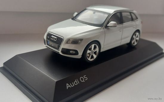 Модель Audi Q5
