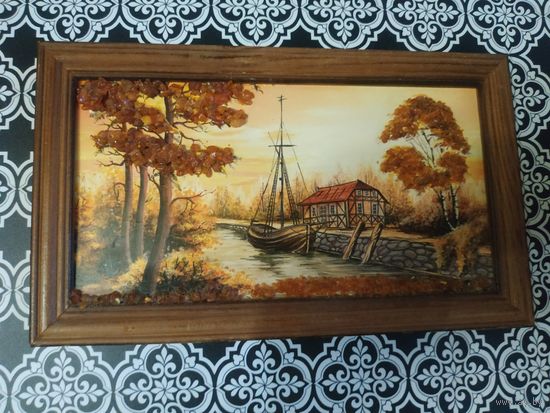 Картина с янтарем. 22см.на 13 см.