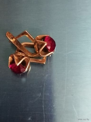 Серьги  золото с корундами рубина